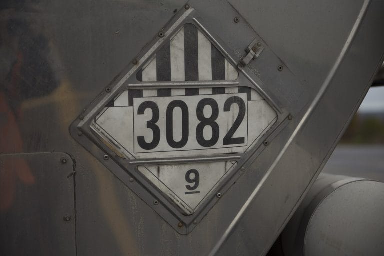 Class 9 dangerous goods placard on a tank trailer